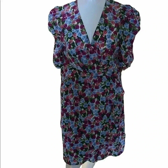 NWT Axara Paris white floral wrap dress  sz L - Picture 1 of 3